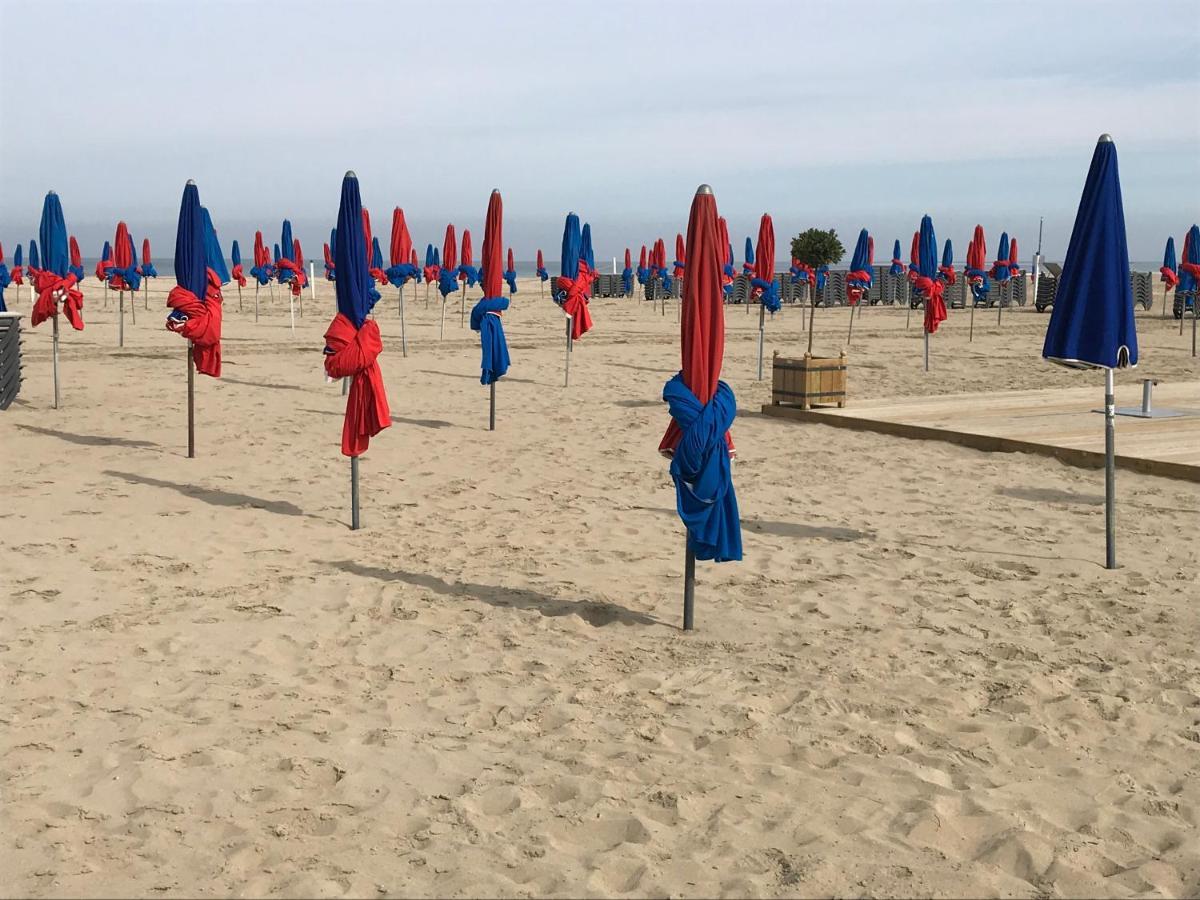 Appartement 3 Chambres Avec Roof Top A 5 Mn De La Plage Deauville Ngoại thất bức ảnh